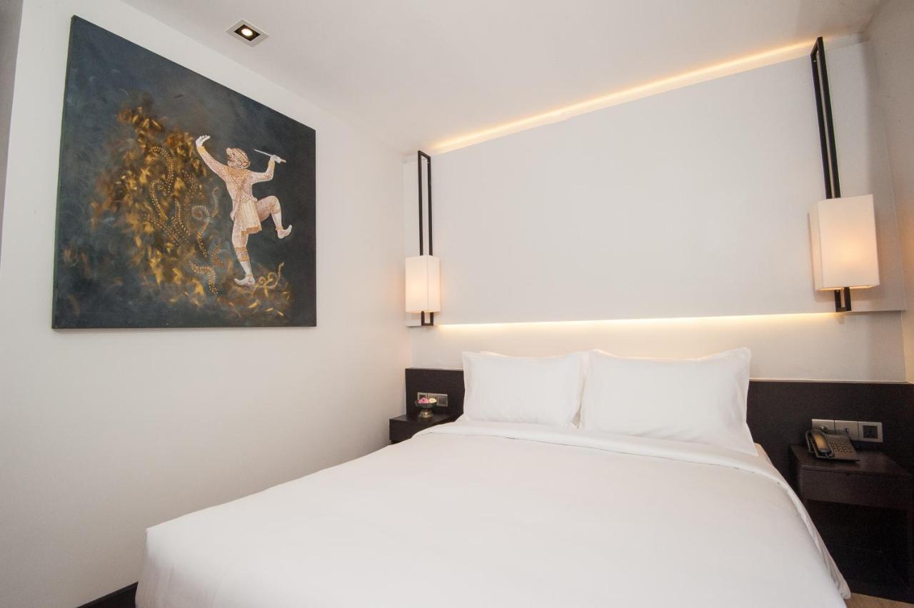 Glow Park Hotel Grand Royal Palace Phnom Penh Exterior foto